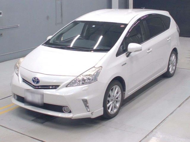 30422 Toyota Prius alpha ZVW41W 2013 г. (CAA Gifu)